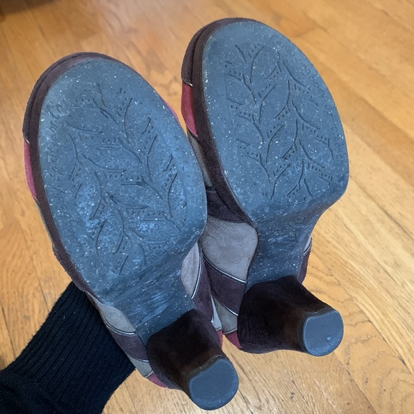 Maya 6.5 suede tie front shoes - Picture 4 of 6